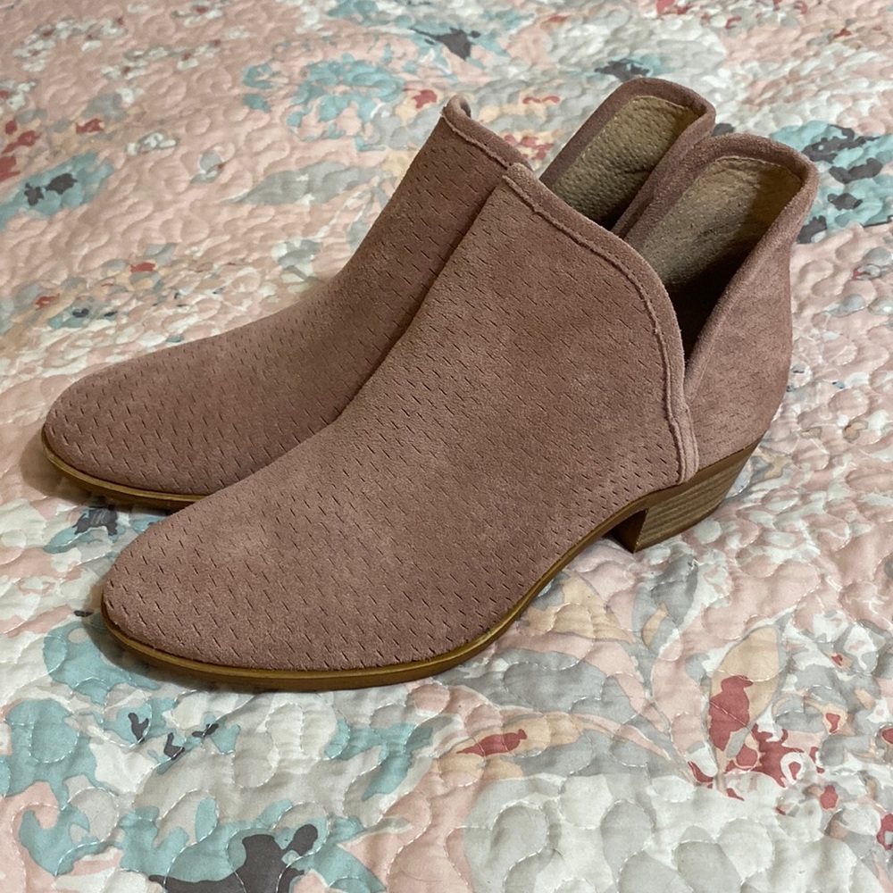 LUCKY brand booties, pink suede, like new! Size 9